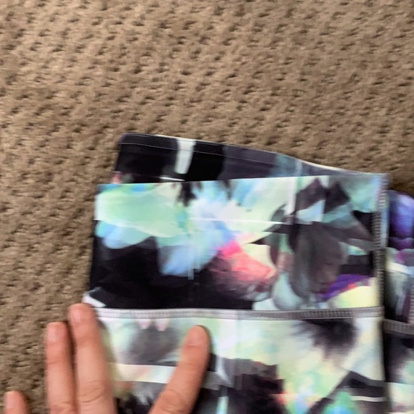 Fabletics leggings - Picture 3 of 3